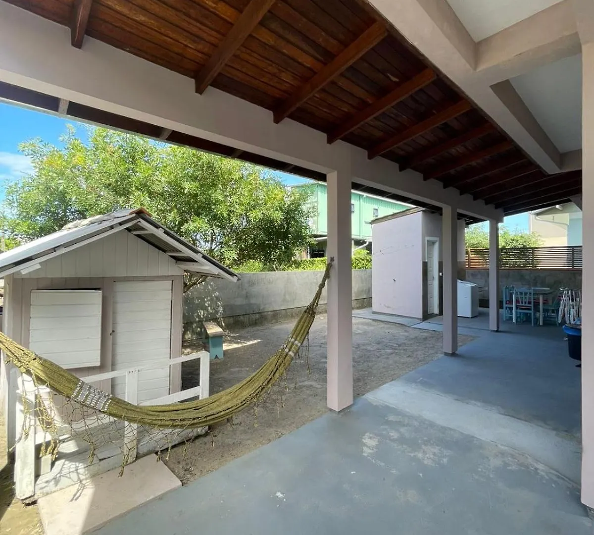 Casa A 300 Mts Da Praia - 4 Quartos Sendo 2 Suites, Ar Condicionado Palhoça Vakantiehuis
