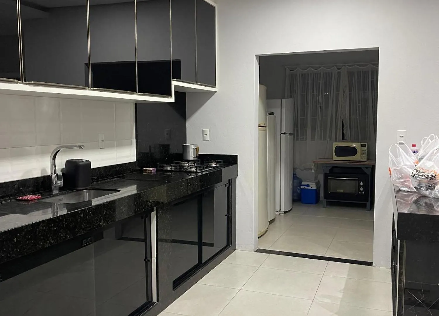 Casa A 300 Mts Da Praia - 4 Quartos Sendo 2 Suites, Ar Condicionado Palhoça