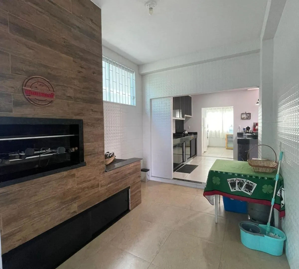 Casa A 300 Mts Da Praia - 4 Quartos Sendo 2 Suites, Ar Condicionado Palhoça
