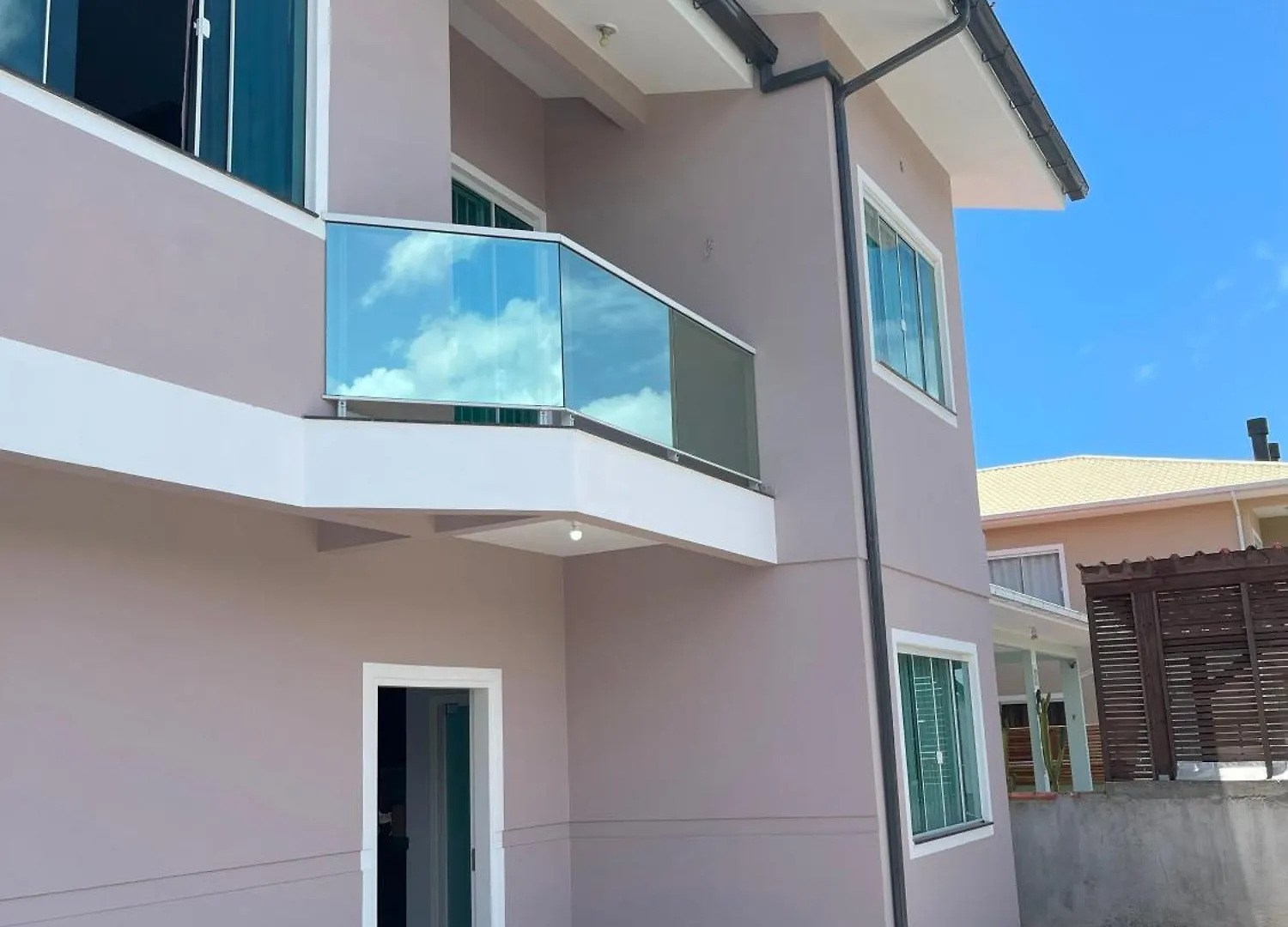 Casa de Férias Casa A 300 Mts Da Praia - 4 Quartos Sendo 2 Suites, Ar Condicionado Palhoça